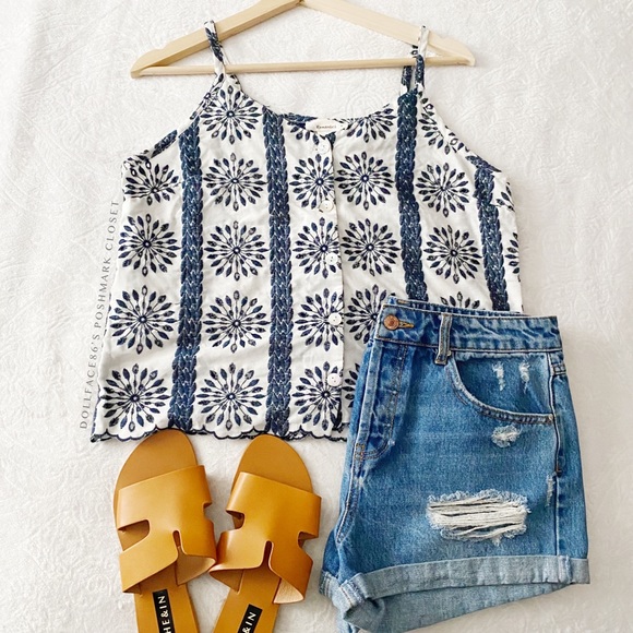 Pretty Eyelet Lace & Embroidered Button Down Camisole - Picture 2 of 9